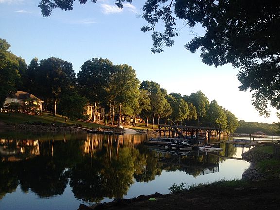 Calm Cove -Deep Water all yr