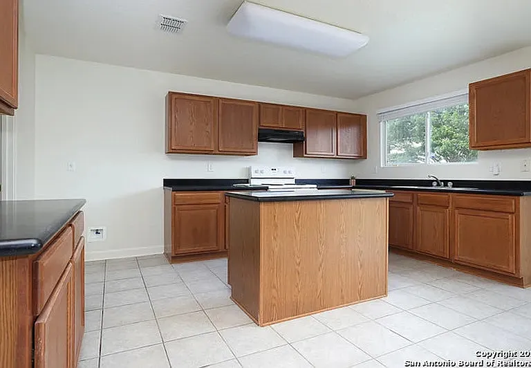 10002 Powderhouse Dr — Photo 23