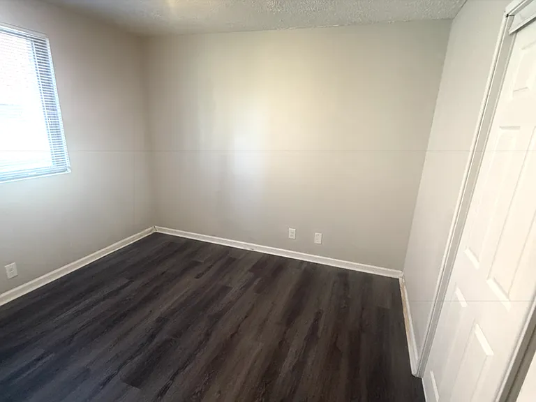 4210 Huntington Ave — Photo 7