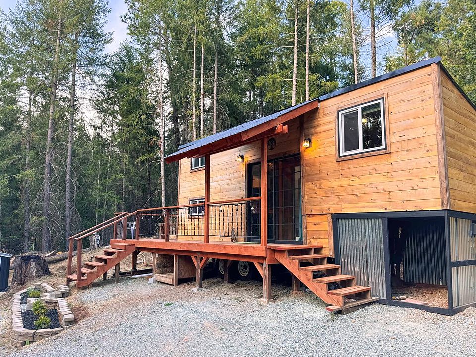 1st image of 1027 Dorothy Way