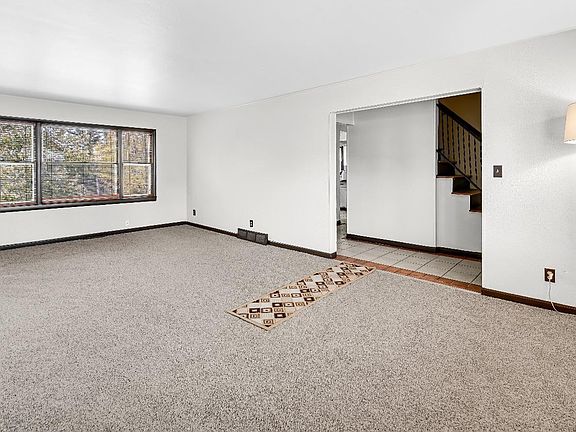 4th image of 1800 E 73rd Ave