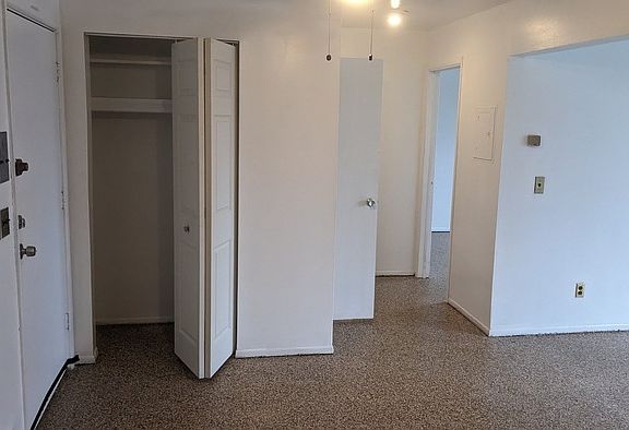 2nd image of 1565 Cherboneau Pl APT 60