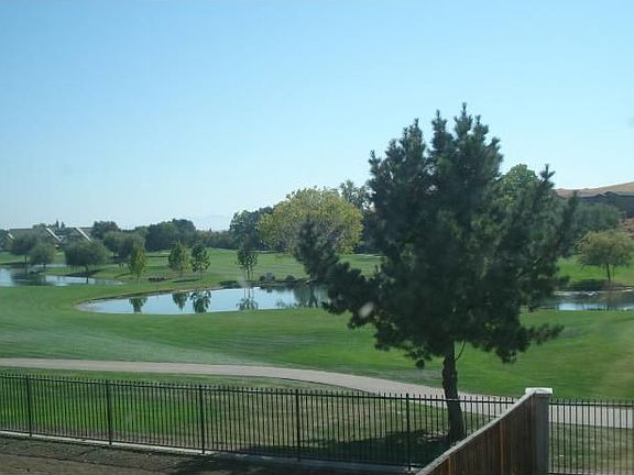 3rd image of 4481 Avondale Cir