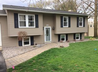 328 Hills St, Chittenango, NY 13037