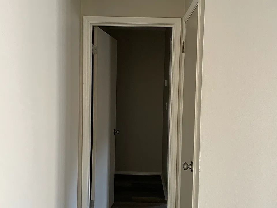 Hallway to owners suite #2