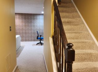 7912 Yancey Dr, Falls Church, VA 22042