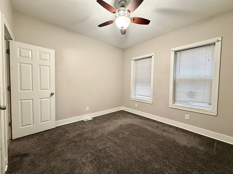 1475 W 112th St #1 — Photo 15