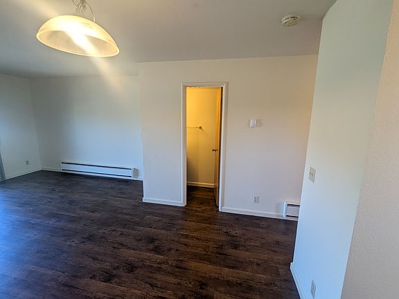 5th image of 415 Dela Vina Ave APT F