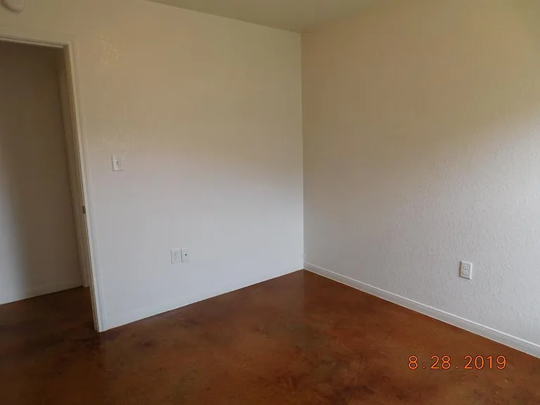 1202 Cavalry Ln #B — Photo 18