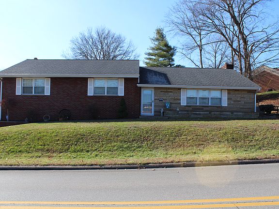 3rd image of 2026 Foley Ave