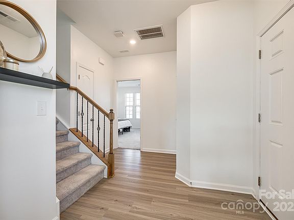 4th image of 5373 Orchid Bloom Dr