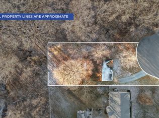 360 Erie Dr, Clarksville, TN 37040