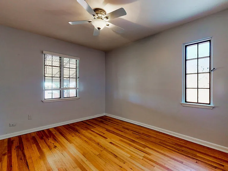 3317 N Saint Paul St — Photo 13