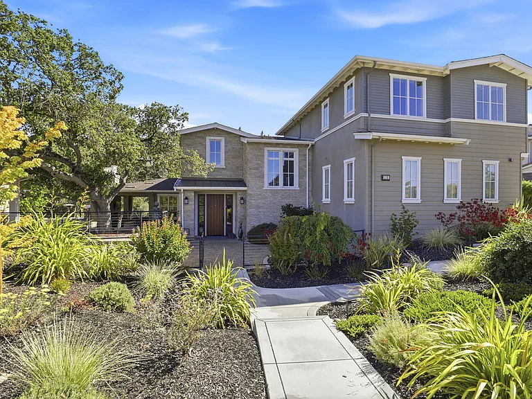 115 Sisters Ct — Photo 4