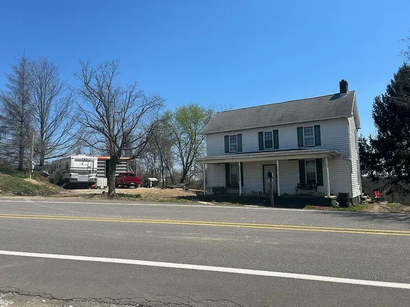 6688 Fairmont Pike Rd, Moundsville, WV 26041