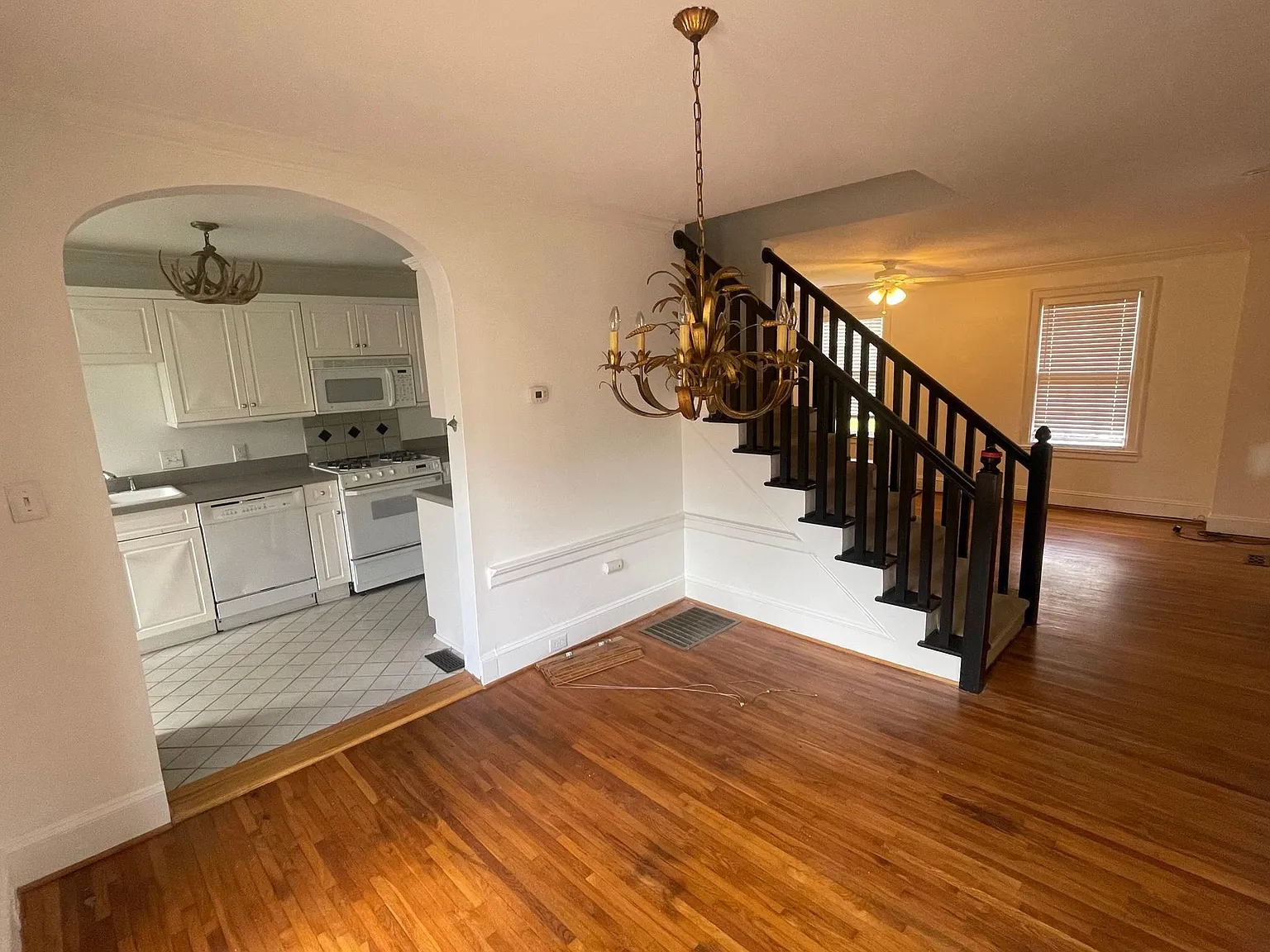 2 bed, 1.5 bath, 1200 sqft, $2,750 — Photo 4