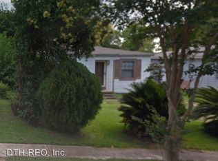 813 13th Ave N, Texas City, TX 77590