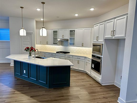 3rd image of 15107 Prosperous Pl