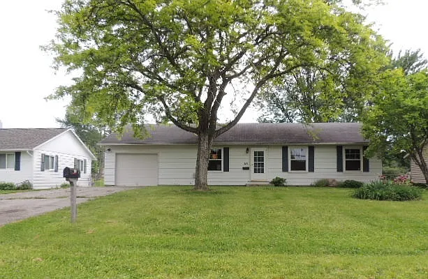 116 Windsor Dr photo 1