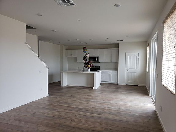 2nd image of 24941 Aviation Ln