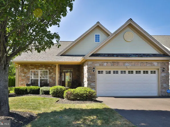 121 S Founders Ct, Warrington, PA 18976