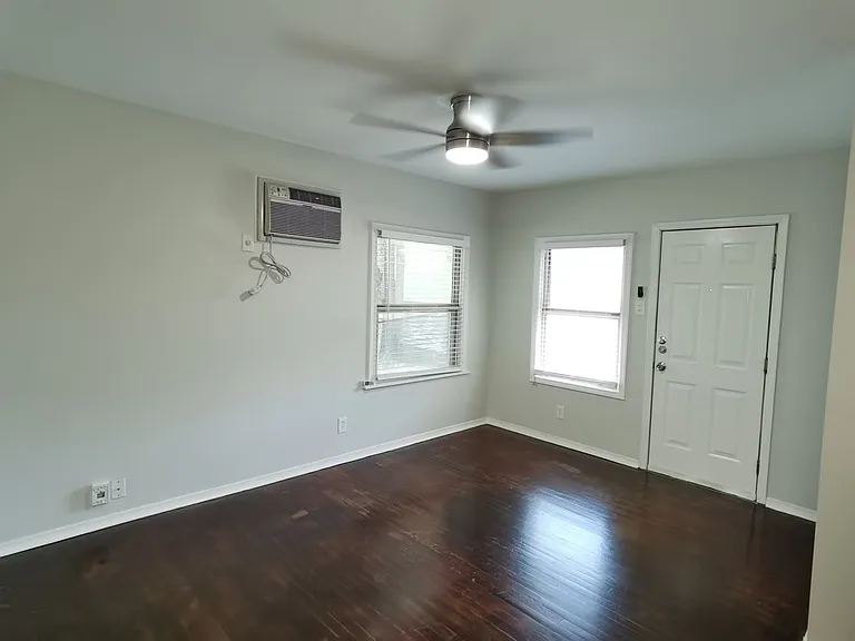 137 E Norwood Ct — Photo 22