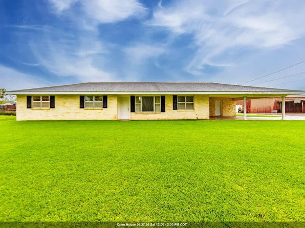 13272 Acorn St, Vacherie, LA 70090