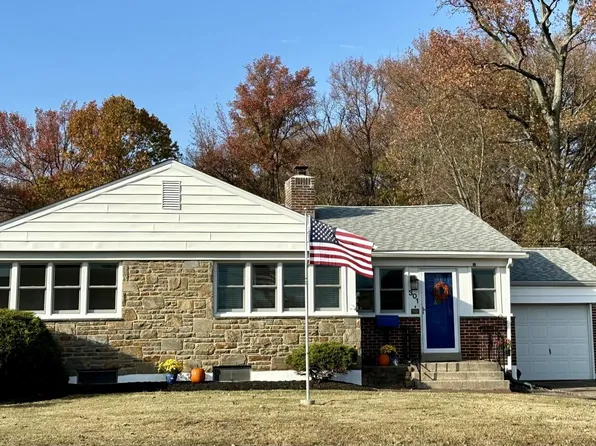 301 Murphy Rd, Wilmington, DE 19803