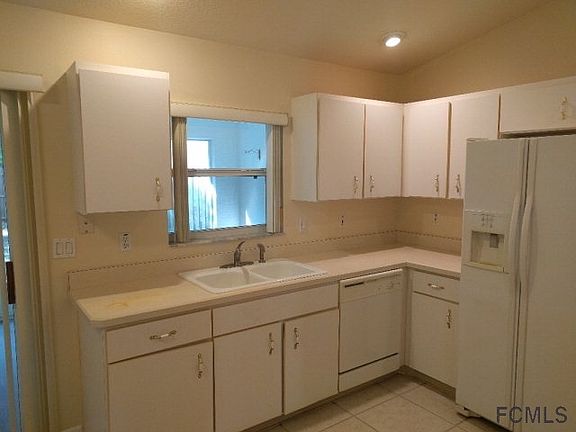 5th image of 32 Pine Hurst Ln