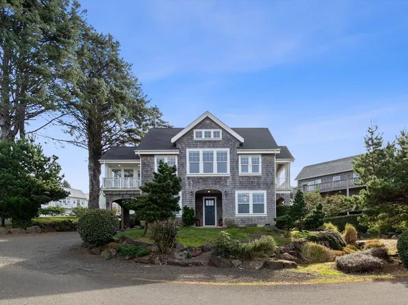 1958 NE 56th Dr, Lincoln City, OR 97367