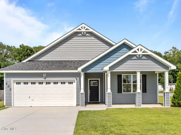 200 Cotton Court, Richlands, NC 28574