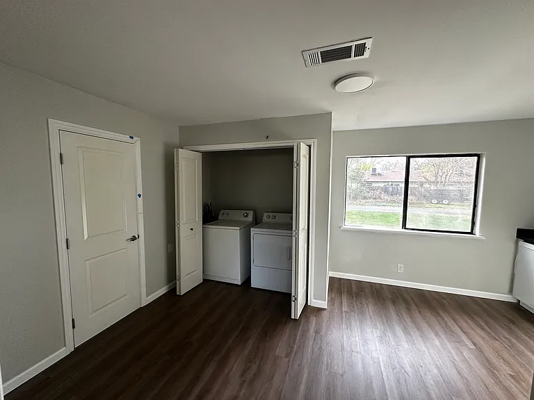 405 E Lindo Ave #405 — Photo 4