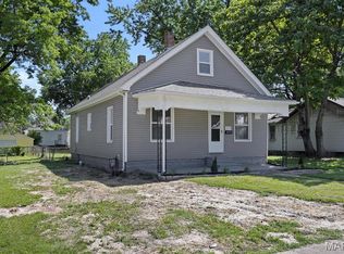 2210 E 24th St, Granite City, IL