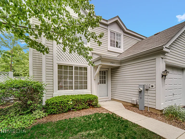 425 Monmouth Ct — Photo 20