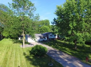 3907 Leewood Dr, Stow, OH 44224