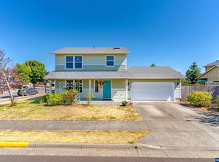 1093 Fuji Ln, Lebanon, OR 97355