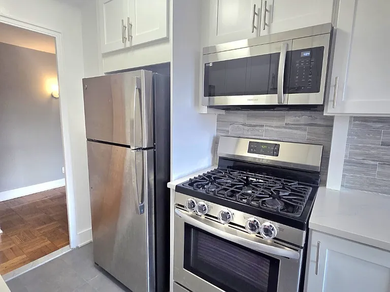 194-25 64th Ave #C — Photo 7