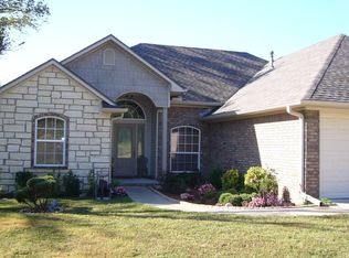 1518 Taos Cir, Van Buren, AR 72956