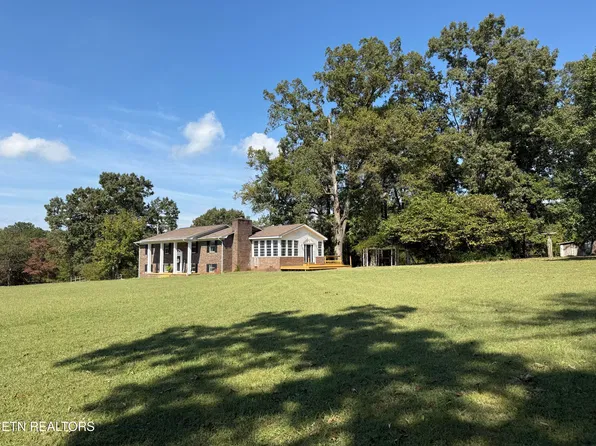 7803 Lucky Ln, Corryton, TN 37721