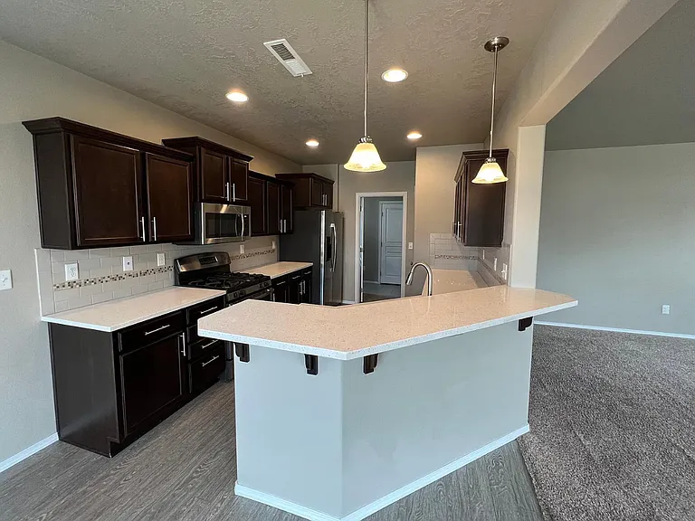21104 Azalia Ave — Photo 13