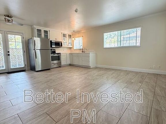 3rd image of 92 Hendley St