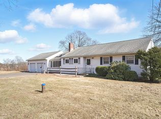 1527 King St, Enfield, CT 06082