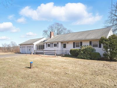 1527 King Street, Enfield, CT, 06082