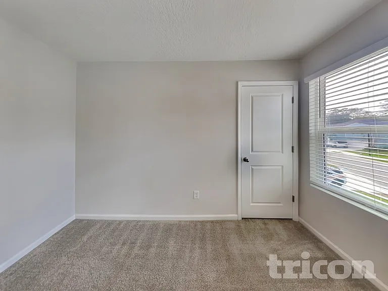 2029 Dutton Island Oaks Way — Photo 10