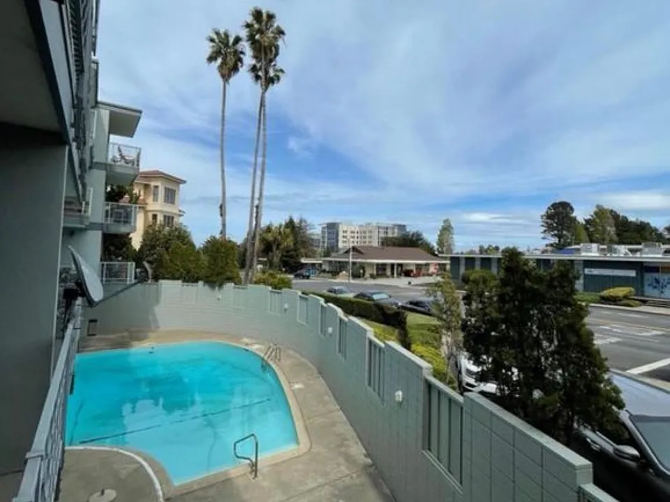 Imperial Apartments