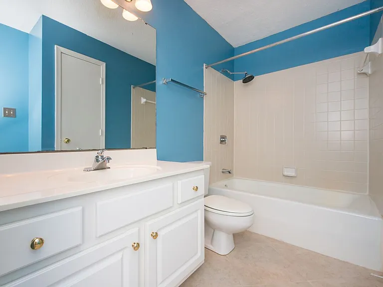 1061 Wirewood Dr #203 — Photo 10