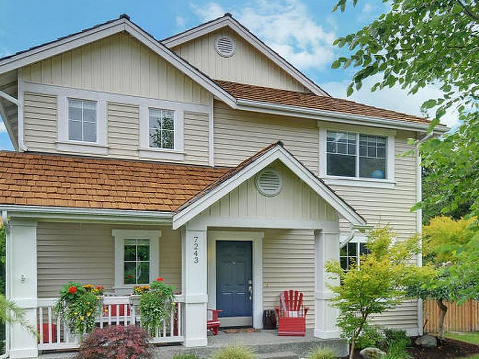 Beautiful home directly connects to walking trails