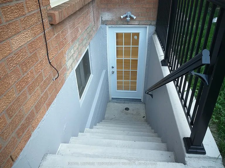 460 Chieftan Cir #BASEMENT — Photo 11
