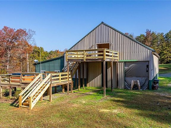 5th image of 7110 Horsehaven Ln