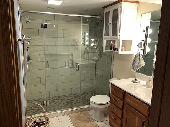 3rd image of 5209 Irish Ln